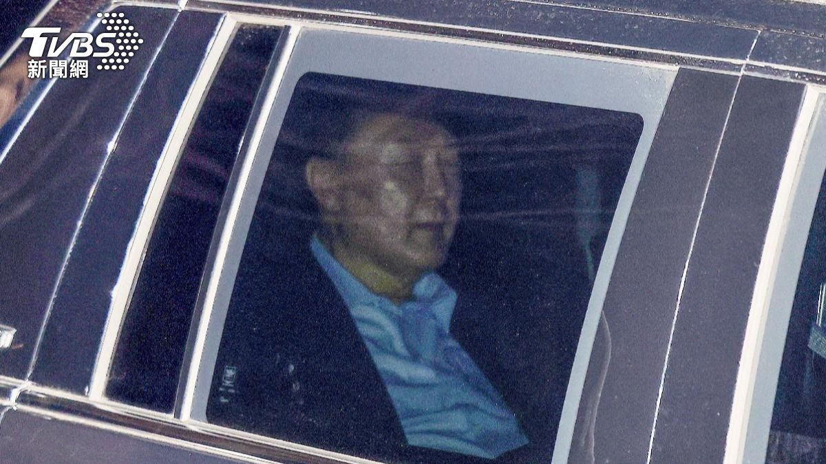 尹錫悅被捕 11hrs偵訊不開口 再提逮捕審查