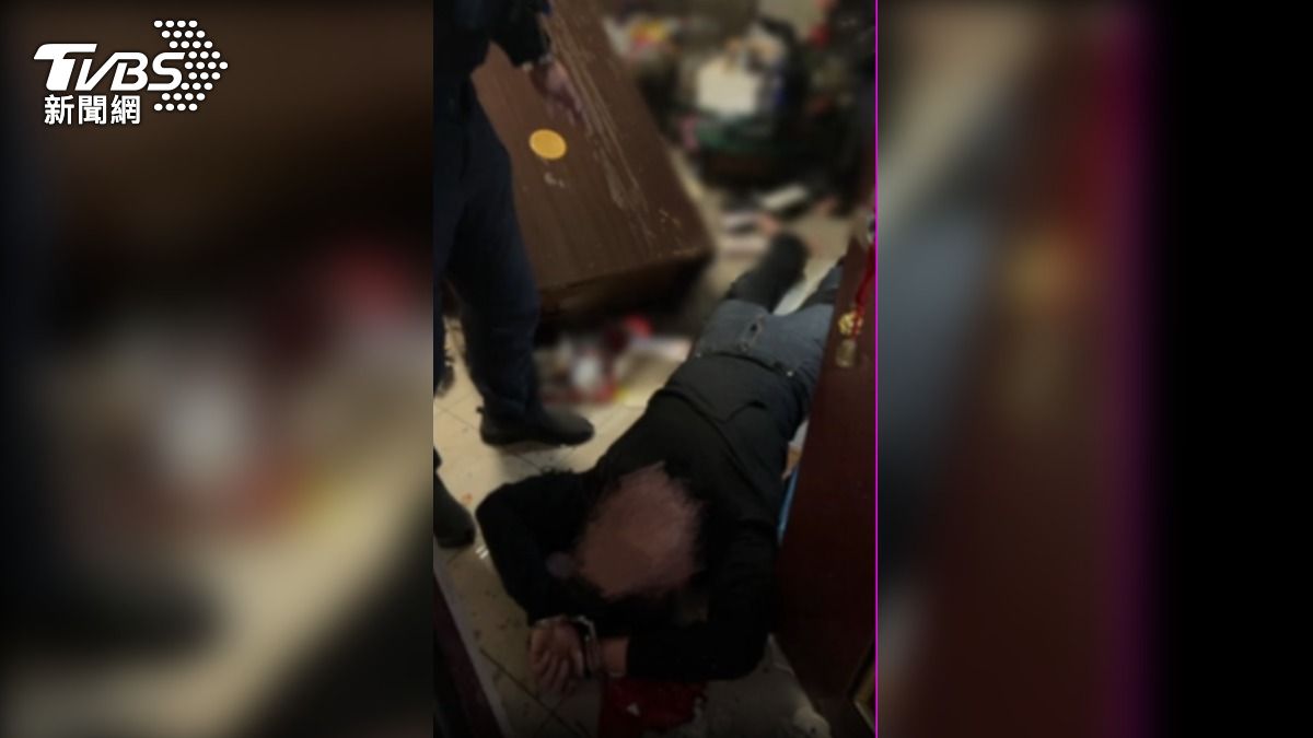 高雄男屋內吼叫「試圖開瓦斯引爆」 警消對峙三小時壓制