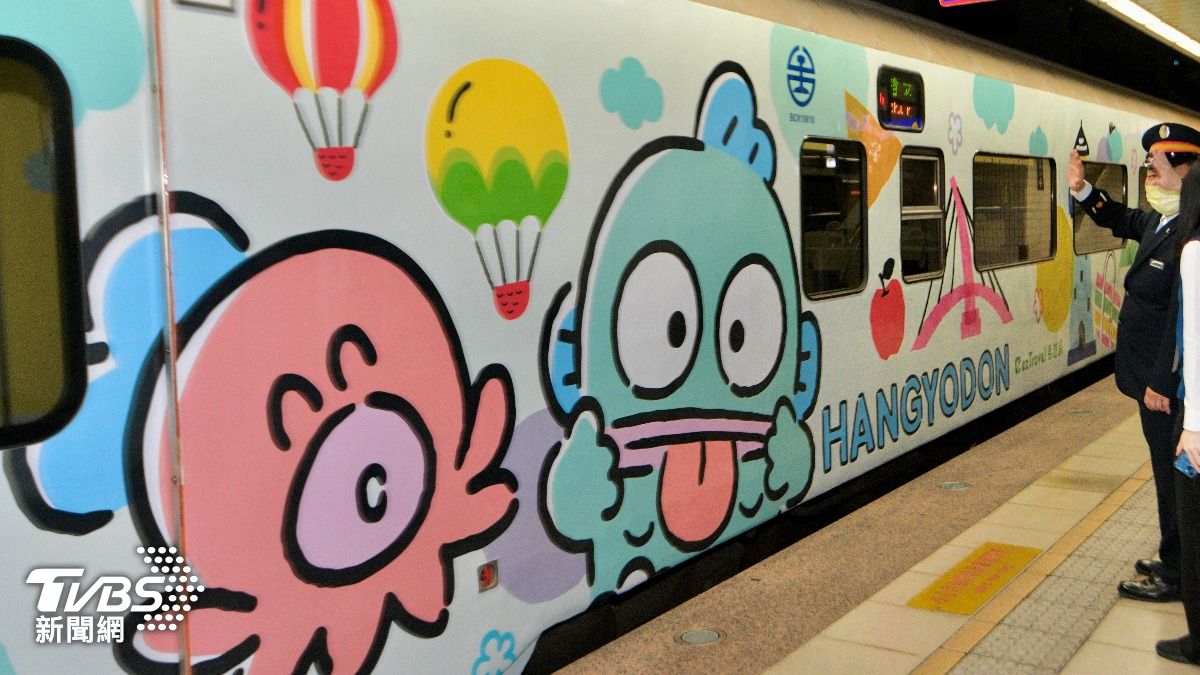 環島之星萌旅號列車上有美樂蒂、酷洛米、大耳狗喜拿、布丁狗、蛋黃哥及人魚漢頓等三麗鷗家族明星。(圖／胡瑞麒攝)