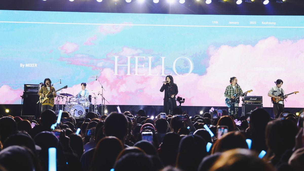 麋先生重返家鄉力挺公益,暖心獻唱〈HELLO〉。(圖/相信音樂提供)