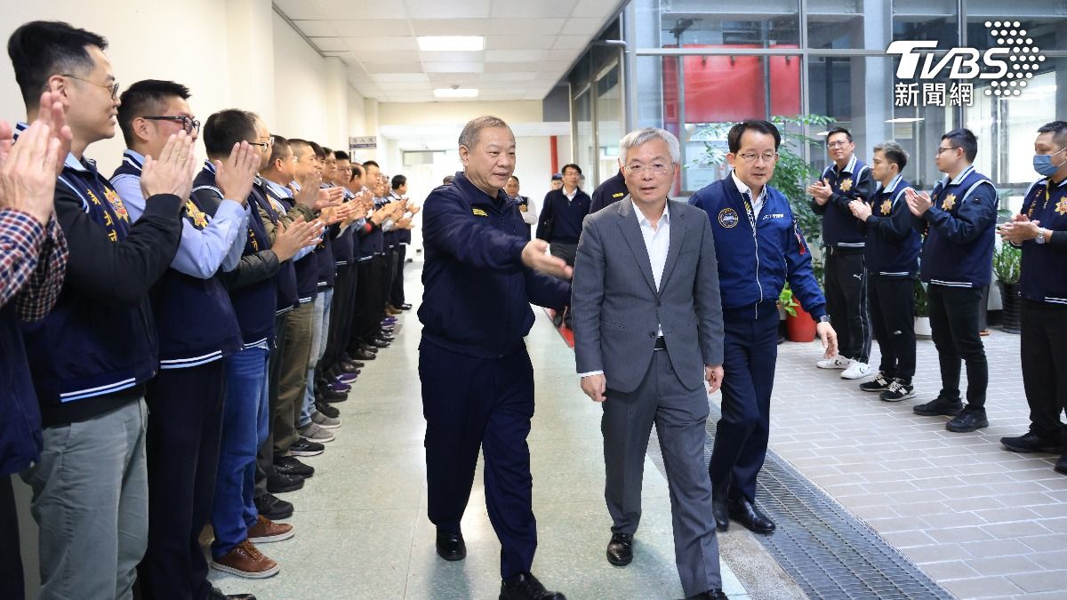 新北市警察局局長廖訓誠、警政署長張榮興、新北市刑警大隊大隊長蕭瑞豪。（圖／TVBS）