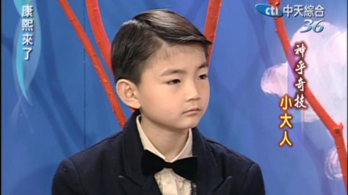至今還在逃!童星《海豚灣戀人》走紅 21歲殺人遭通緝「慘淪10大要犯」