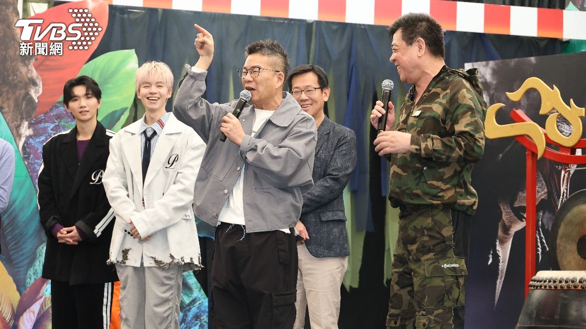 沈玉琳(中)篤定利菁是看到假新聞。(圖/張哲鳴攝)