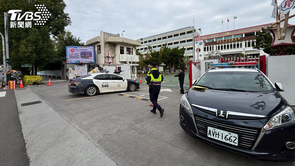 北港和虎尾警方聯手幫助。(圖/TVBS)