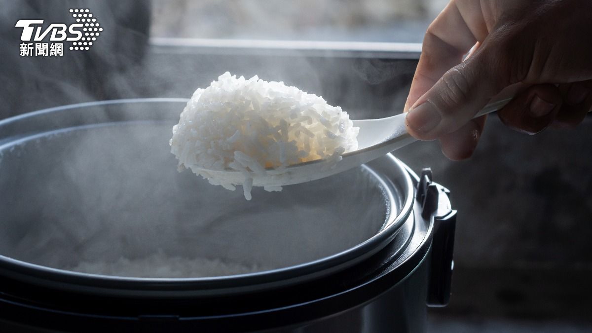 白飯放電鍋保溫別超過這時間　日本專家示警：恐發黃變質