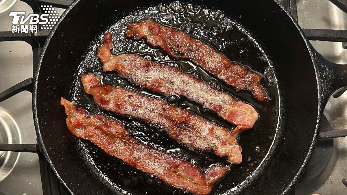 美國新研究加工紅肉可能增加失智症風險　吃魚肉取代效果佳