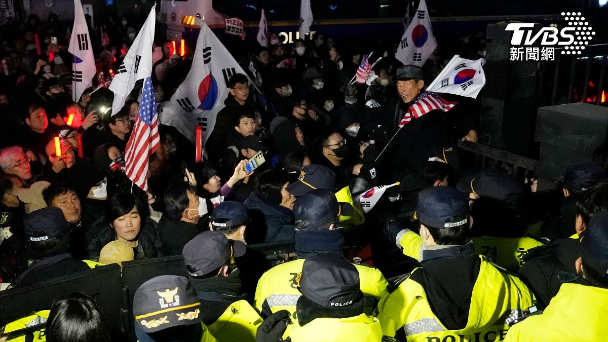 尹錫悅羈押!大批支持者暴動 砸窗「硬闖法院」