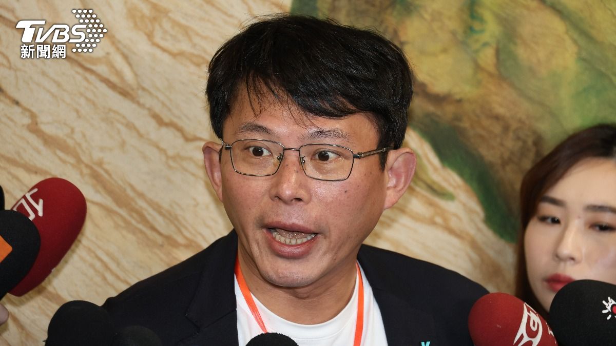 柯建銘喊大罷免 黃國昌狠嗆民進黨:正事不幹、專搞鬥爭