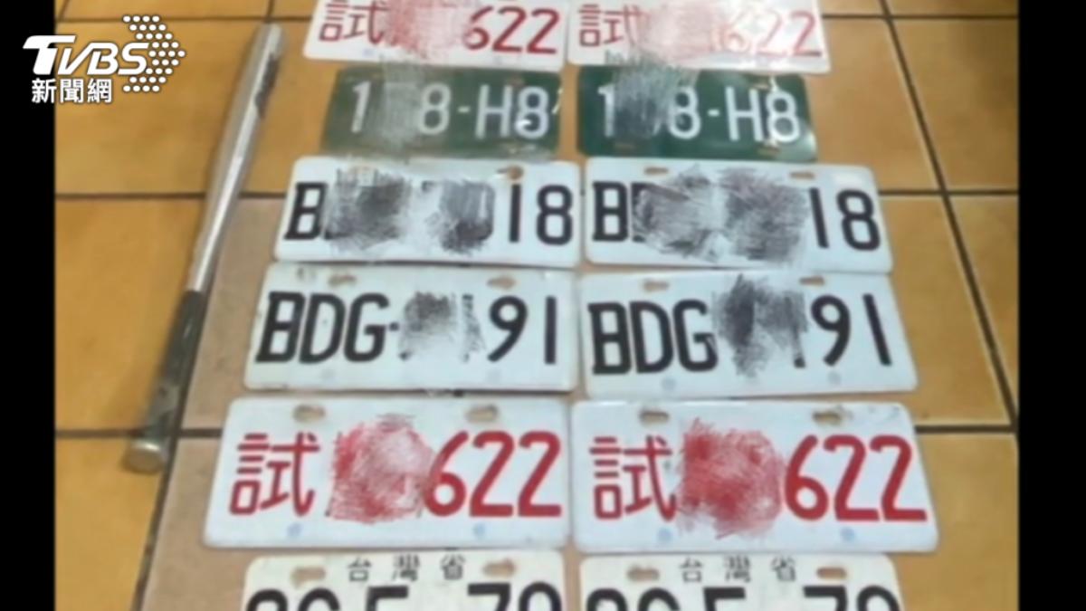 立法院交通委員會近日初審通過《道路交通管理處罰條例》第12條修正草案,對使用偽造、變造或矇領車牌的行為加重處罰。(圖/TVBS)