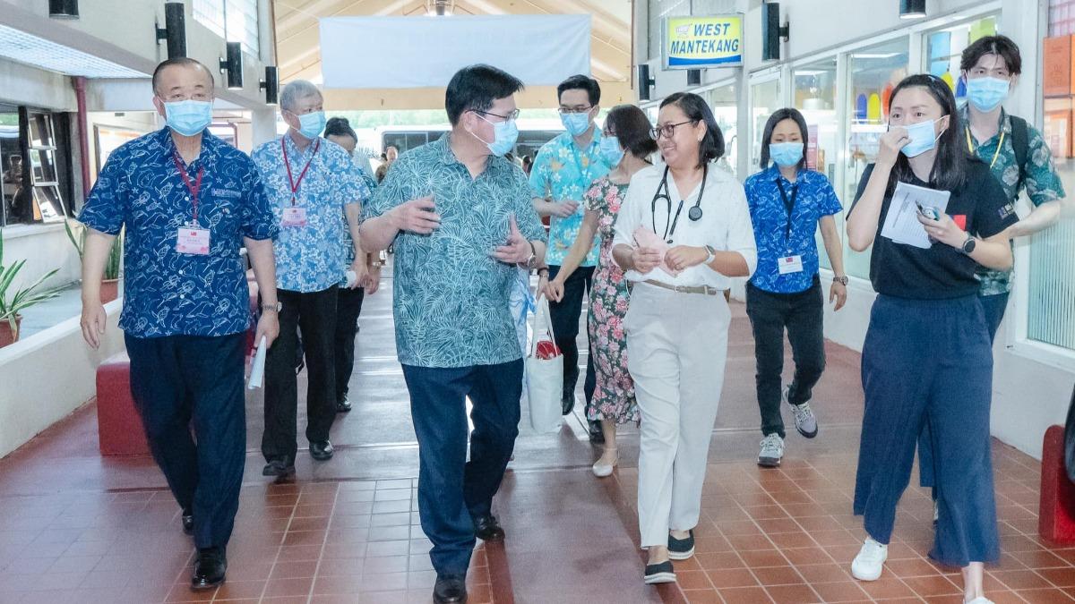 林佳龍帛琉訪團出車禍！6人受傷送醫　林靜儀參與救治