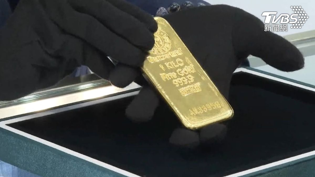 投資黃金條塊,最好選擇有LBMA國際認證,同時從購買、儲藏及回售一條龍服務的店家(圖/聖永金業)