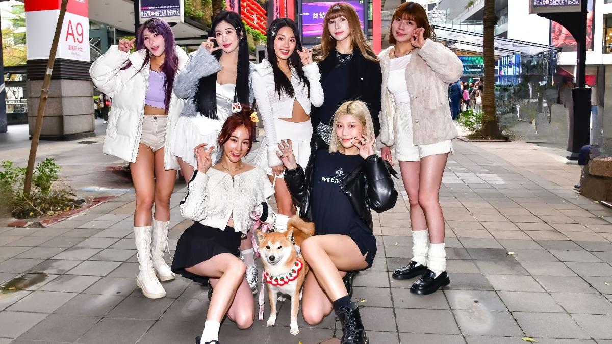 浪Live電豹女紹頤(左起)、雪寶、Nia、Jasmine、小楓、草莓和語萱出席粉絲見面會。(圖/想想時間有限公司提供)