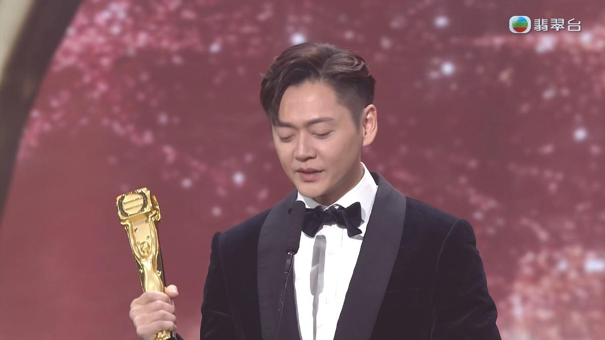 張振朗以《反黑英雄》奪下最佳男主角。(圖/翻攝自翡翠台)