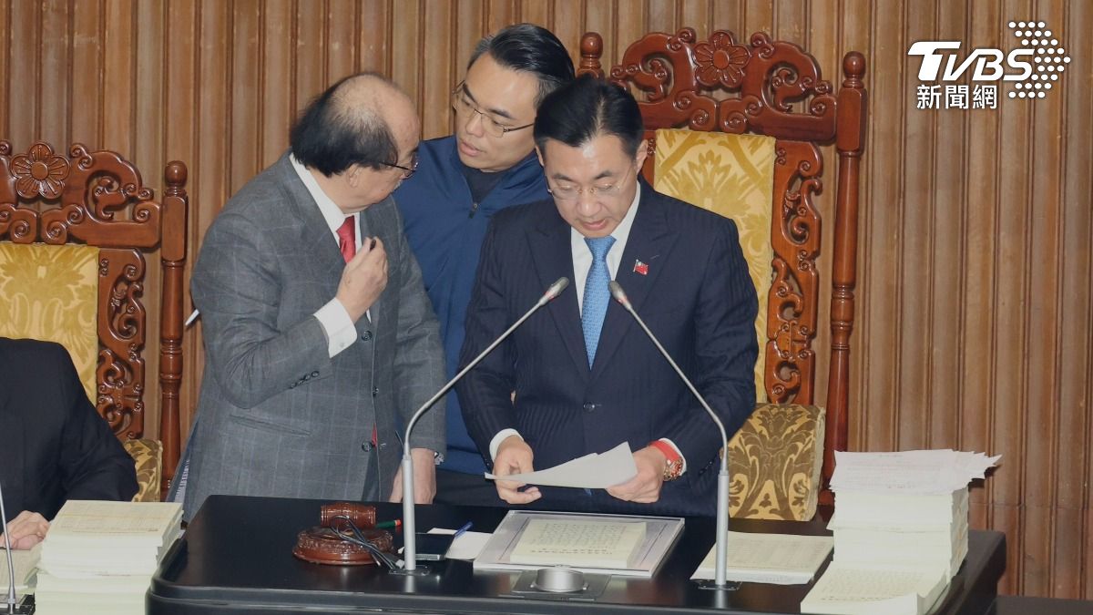 快訊/陳時中草屯造勢喊「大罷免」惹怒在野 政委預算被砍了