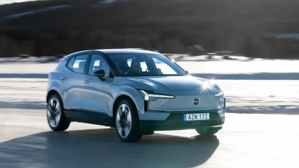 首批引進台灣的EX30為EX30 Ultra雙馬達四驅版本。（圖／Volvo）