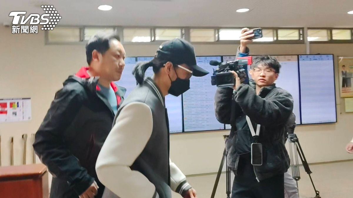 快訊/捲精舍殺人案!李威第三度赴北檢作證 妻子也遭傳喚