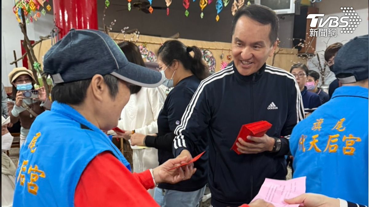 醫美集團豪發200萬春節紅包 千位65歲長者受惠