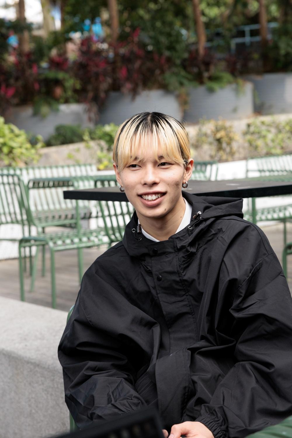 主唱Hiyn聽到台灣歌迷的日文不錯就鬆了一口氣。(圖/華納音樂國際部JPOP提供)