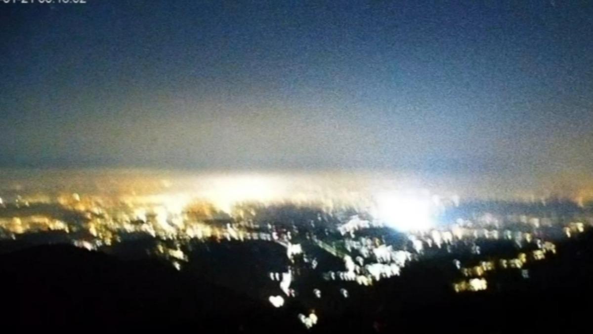 嘉義深夜強震!阿里山直播現「白色地光」 異象畫面曝光