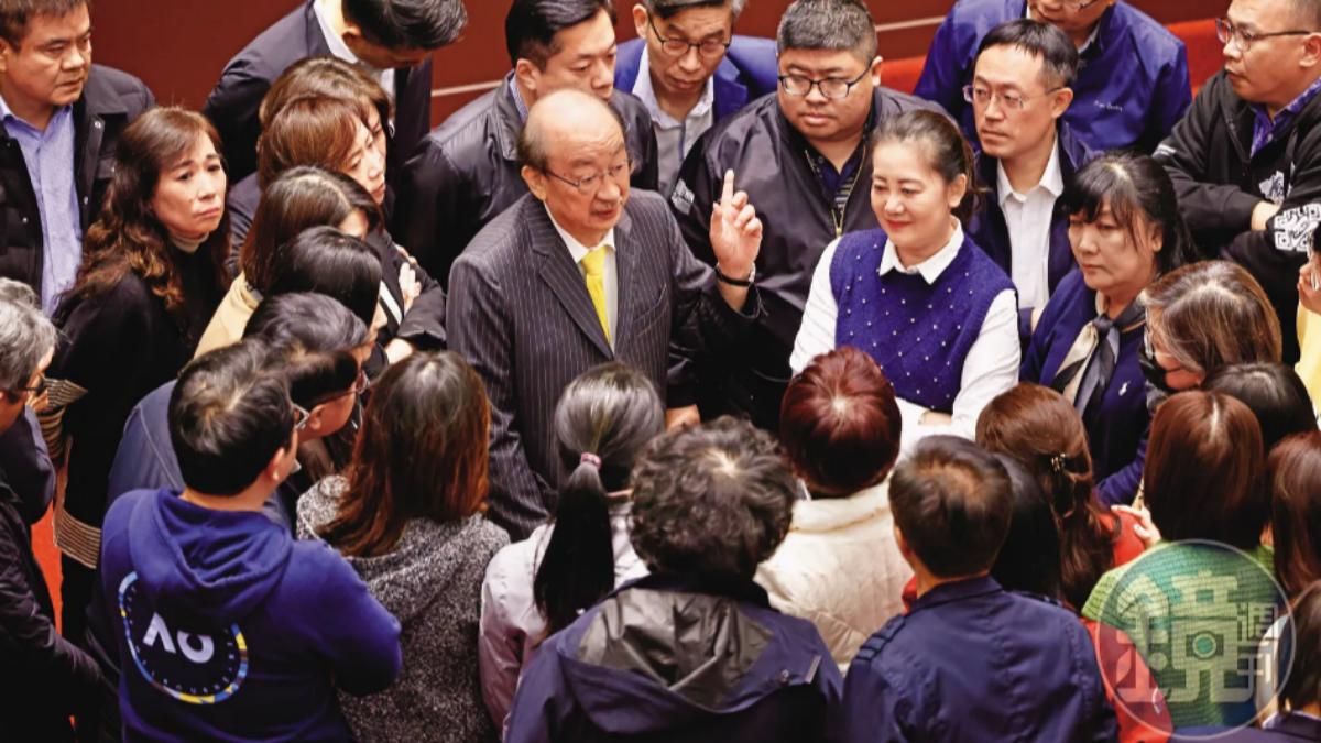 【大罷免藍綠對決2】柯建銘帶頭宣示大罷免 兩套戰術黨內激辯