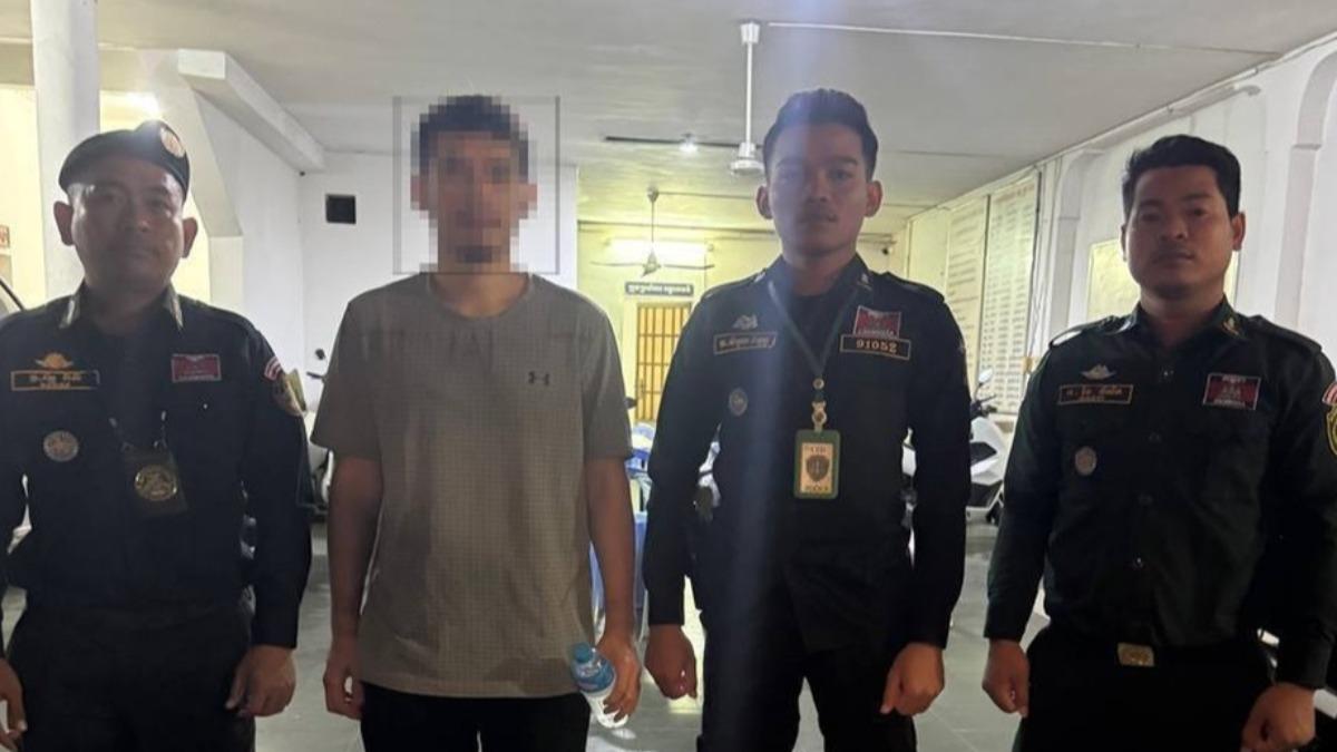 ,柬埔寨警方接獲消息後立即展開緊急搜救,最後成功將YU EMIL救出。(圖/翻攝自柬中時報)