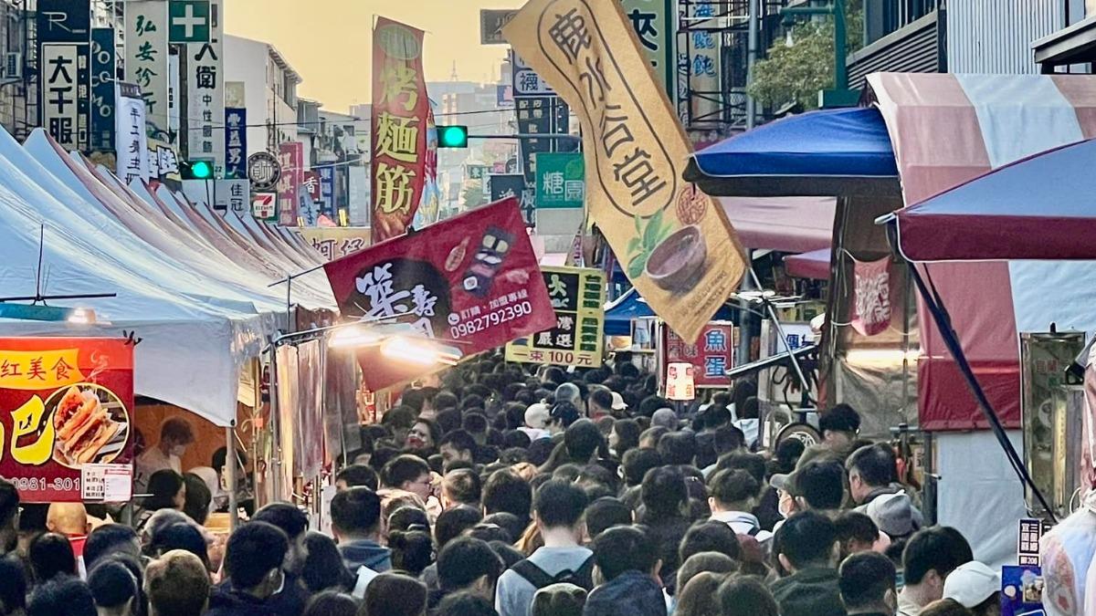 全台最雷年貨大街!民眾轟「不知道在貴什麼」 Google灌爆1星