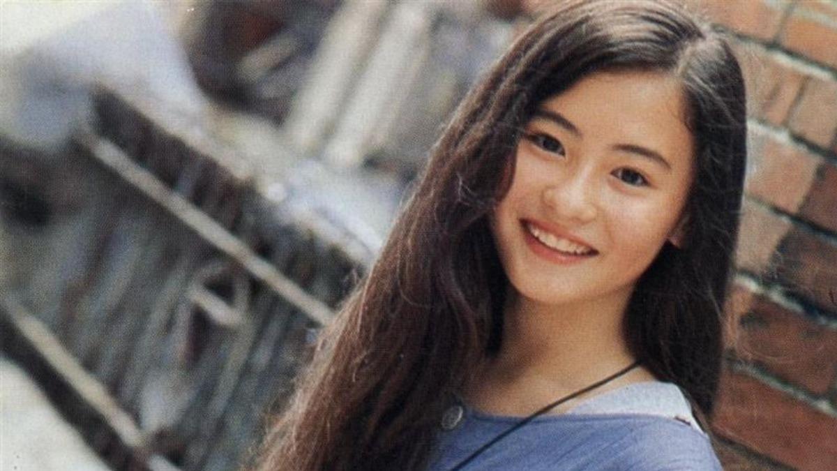 張柏芝混血五官相當亮眼,被網友大讚真正的女神。(圖/翻攝自微博)