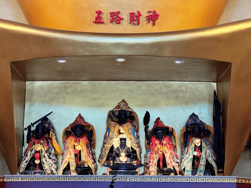 金山財神廟祀奉五路財神。(圖/金山財神廟官網)