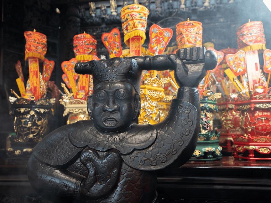 台中廣天宮開基始祖財神爺金身。(圖/台中廣天宮官網)