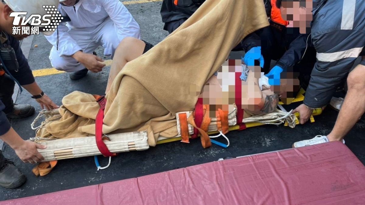 掐脖之恨種殺機 菲律賓船員雙刀猛捅同鄉「穿胸破胃」血洗甲板