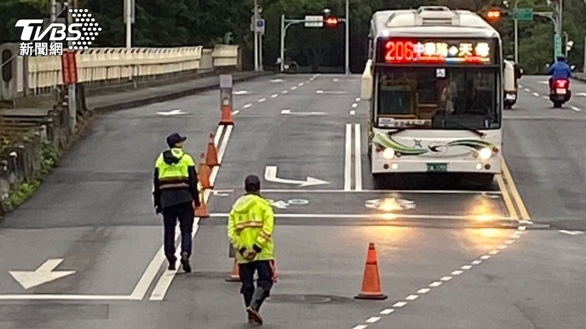 陽明山花季明開跑!賞花人潮湧「仰德大道」交管時段看這邊