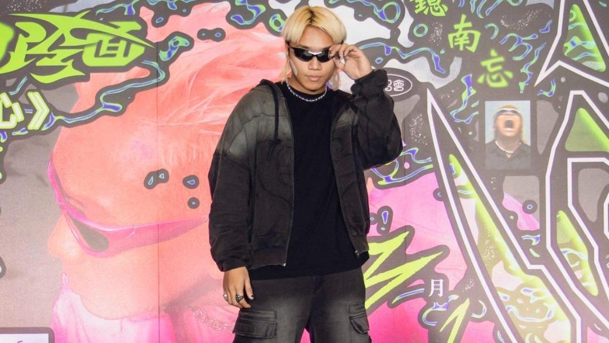阿跨面遭出征!瞎挺6yi7「再吵內射」性騷言論 發長文道歉了