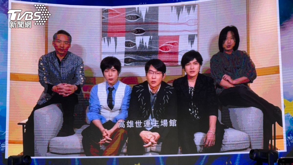 五月天特地拍攝影片,祝福師弟妹告五人演出順利。(圖/陳薈涵攝)