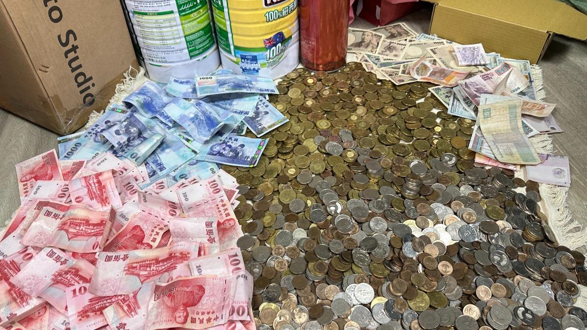 爸爸「重金奶粉罐」被翻出!30萬私房錢全充公 網嘆:心在淌血