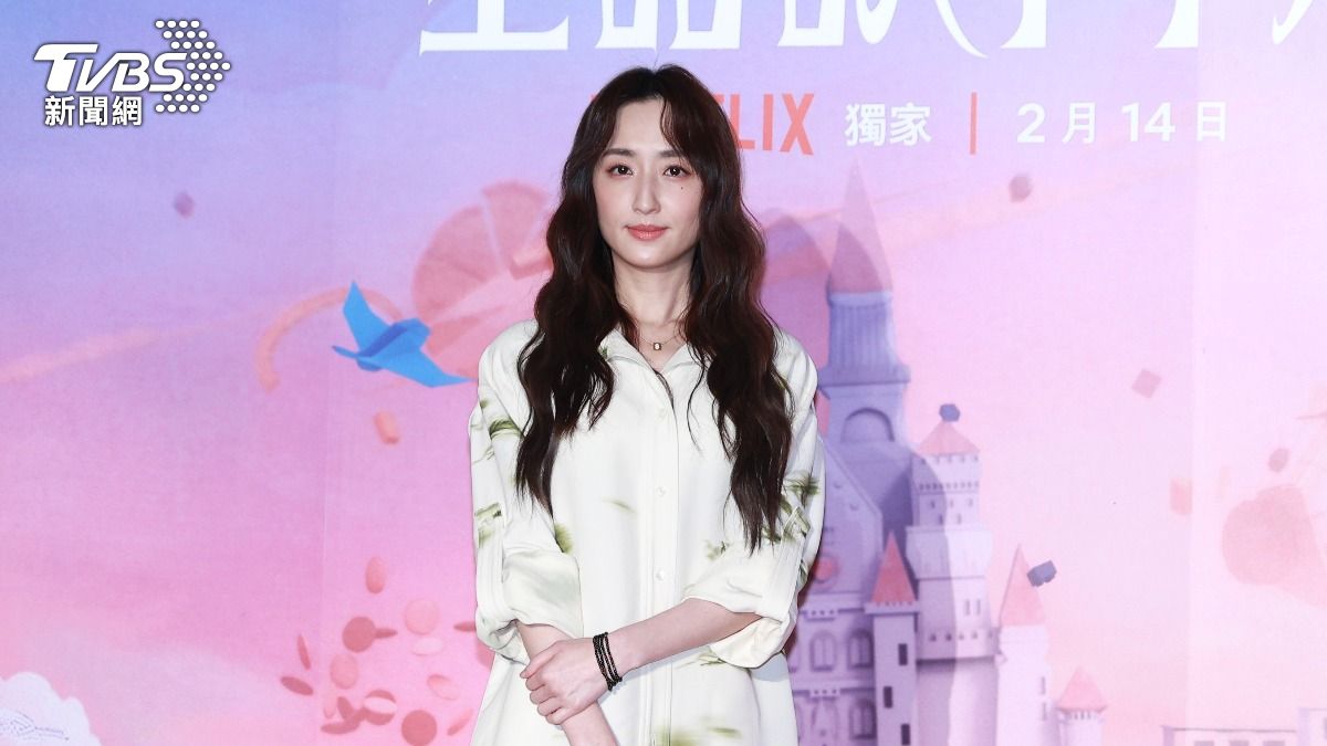 柯佳嬿詮釋個性潑辣厭世的人妻「林宜玲」。(圖/黃城碩攝)