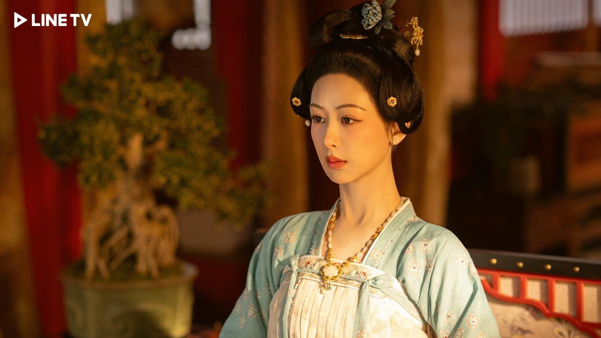 楊紫賞閨密渣夫兩耳光,趁機奪回被搶走的店面。(圖/LINE TV提供)