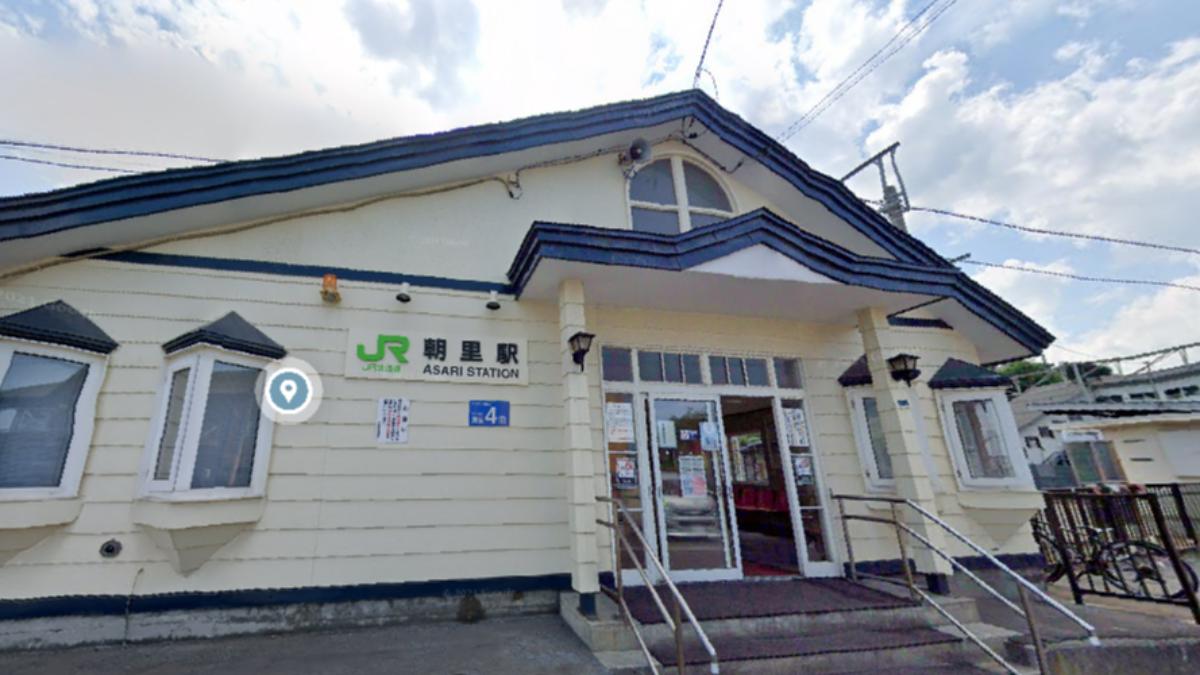 闖北海道鐵軌「拍美照」!香港婦遭電車撞倒身亡 8千人受影響