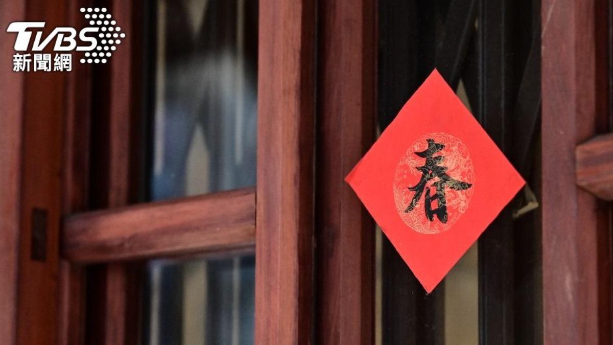 春聯貼法7大禁忌!「最佳貼春聯時間出爐」命理師:亂貼衰整年