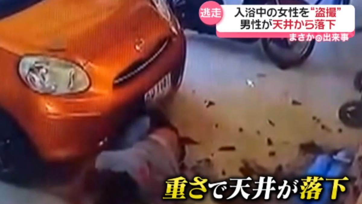 泰國男摔得四腳朝天，大量碎裂木屑也跟著一起落下。（圖／翻攝自NNN）