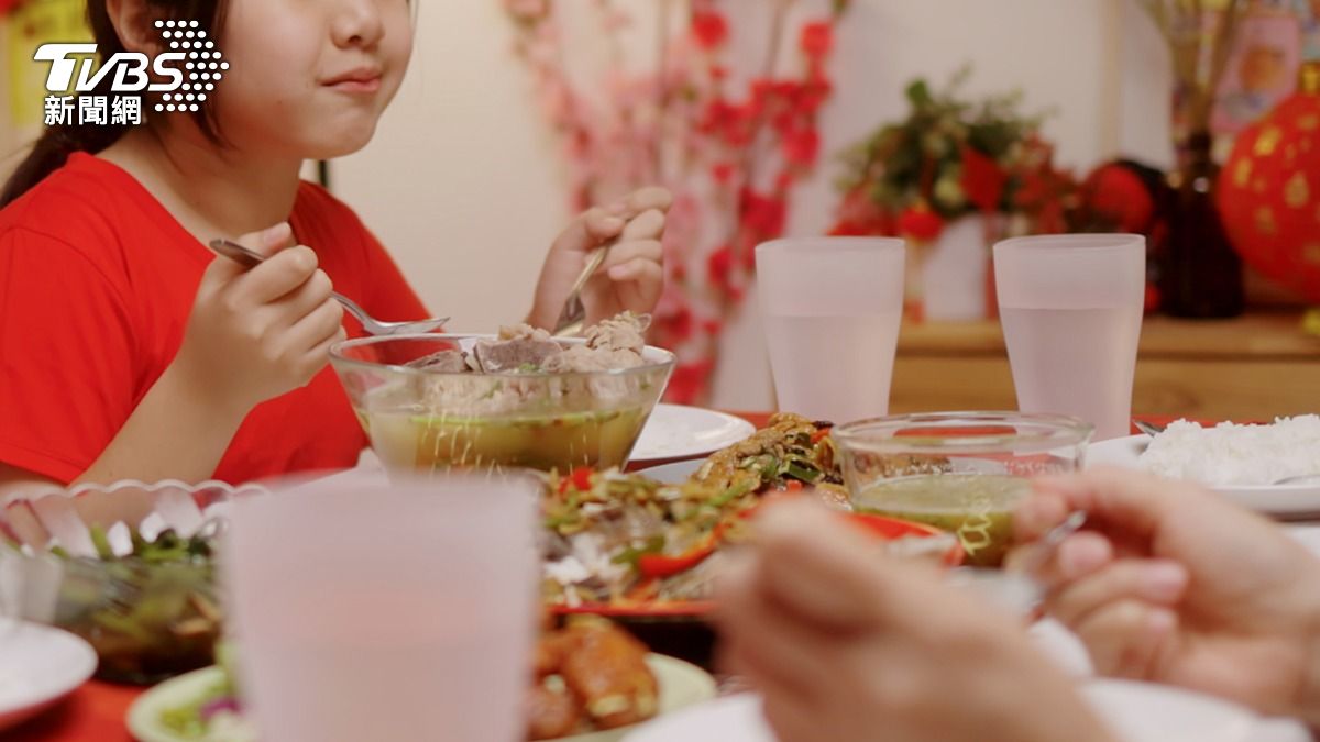 過年最不想碰3種親戚!裝熟超心累 她笑喊「不見面才吉祥」