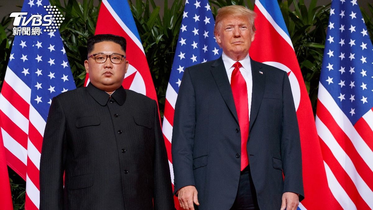 川普上任後，主動向金正恩示好稱：「他喜歡我、我喜歡他。」（圖／達志影像美聯社）