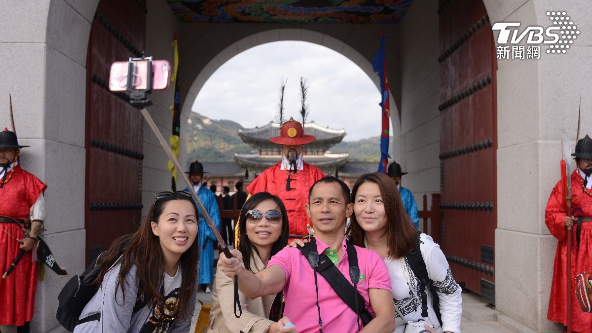 韓國人相當重視隱私,拍照前務必要徵求同意,這麼做也能避免不必要的糾紛。(示意圖/達志影像shutterstock)