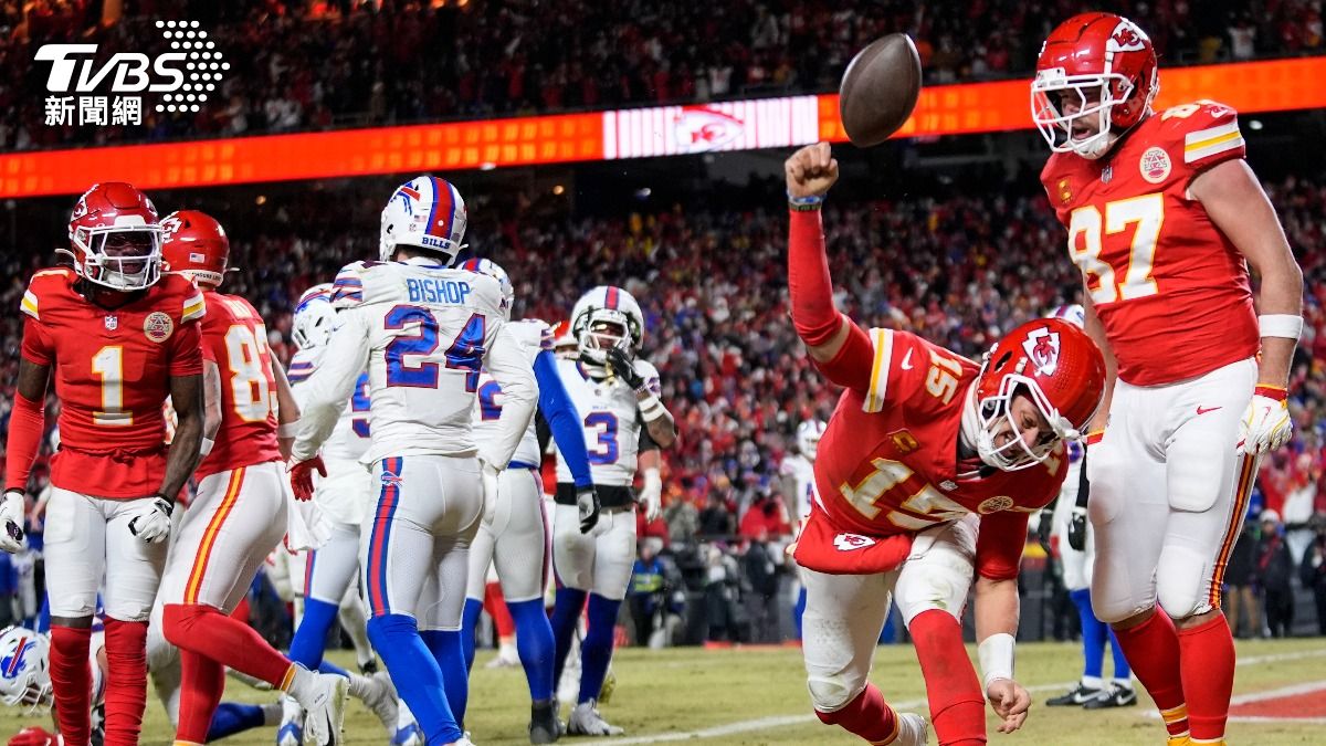 泰勒絲超級盃再現身幫男友加油?NFL酋長擊退比爾挑戰三連霸