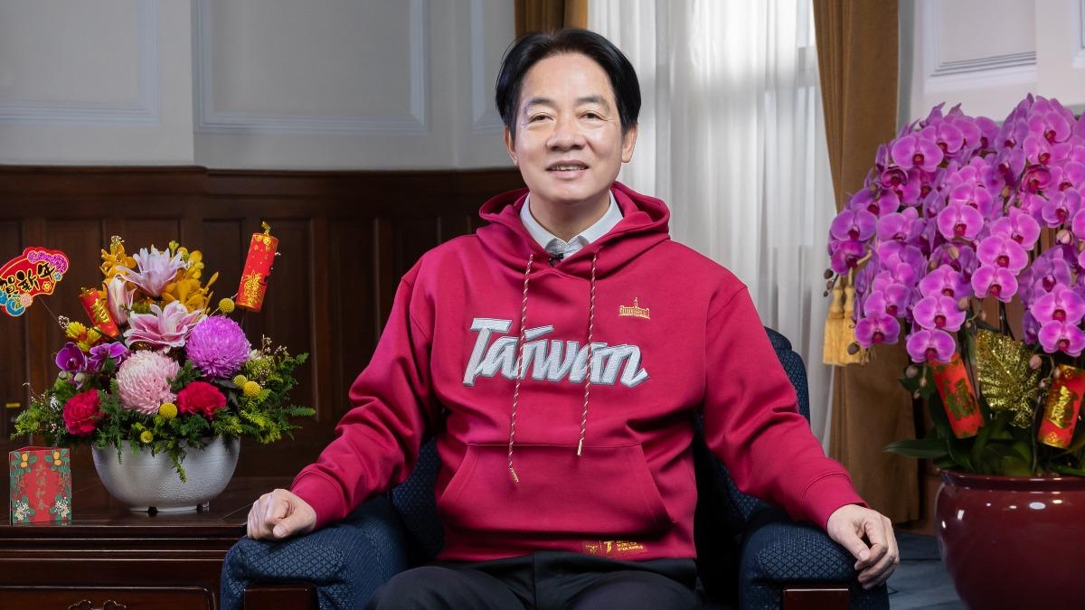 賴清德新春談話帽T藏亮點 盼朝野「家和萬事興」:團結讓國家向前
