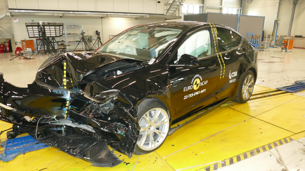 電動車品牌Tesla除了擁有先進的駕駛輔助技術，在被動安全表現上也相當出色。（圖／Euro NCAP提供）