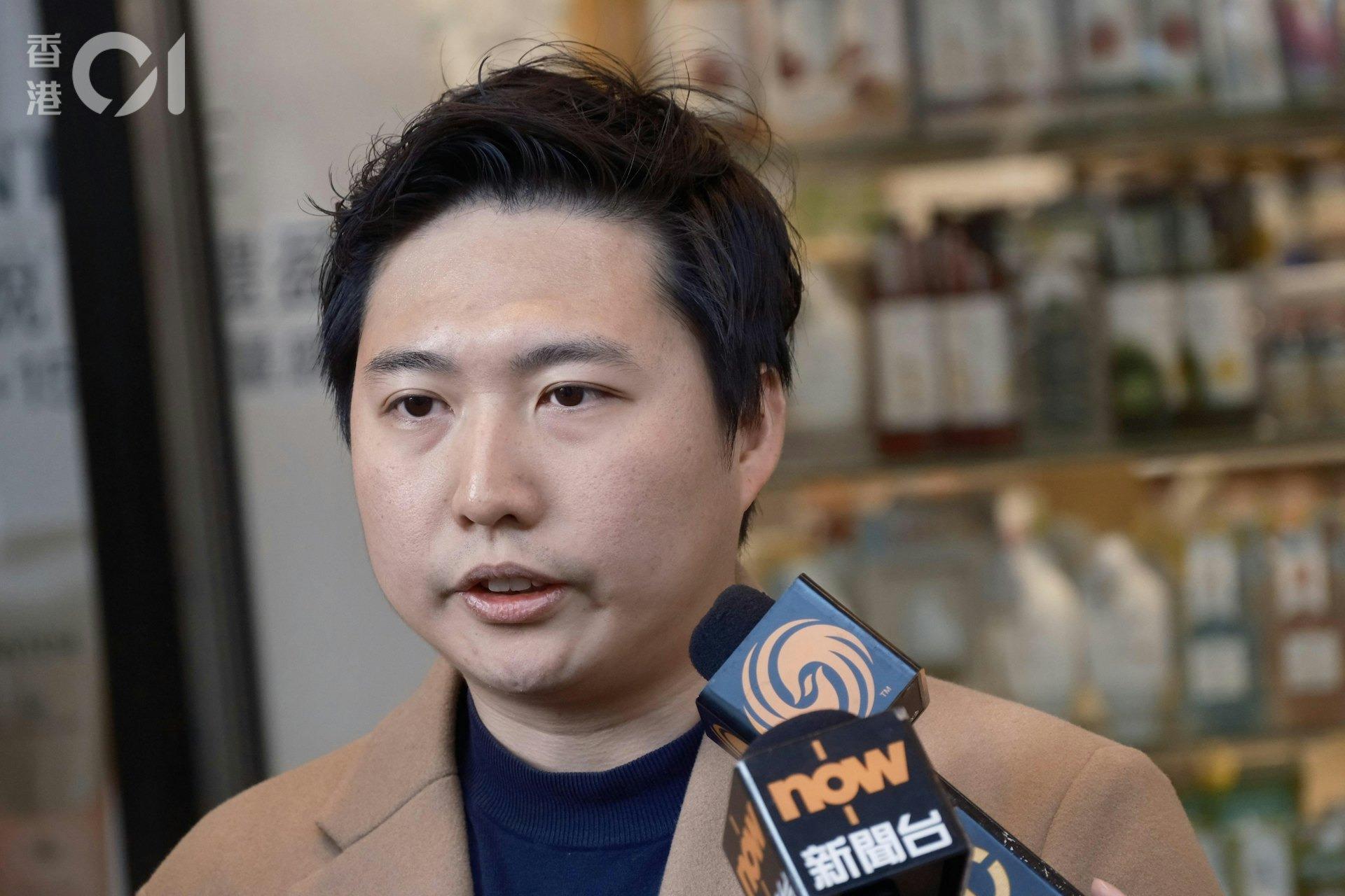 余德寶表示,已與獲救男子的親友聯絡,親友知道家人可以提早離開泰國、早日回到香港。但現時仍未能與獲救的家人直接聯繫,也是有點擔心。(圖/香港01)