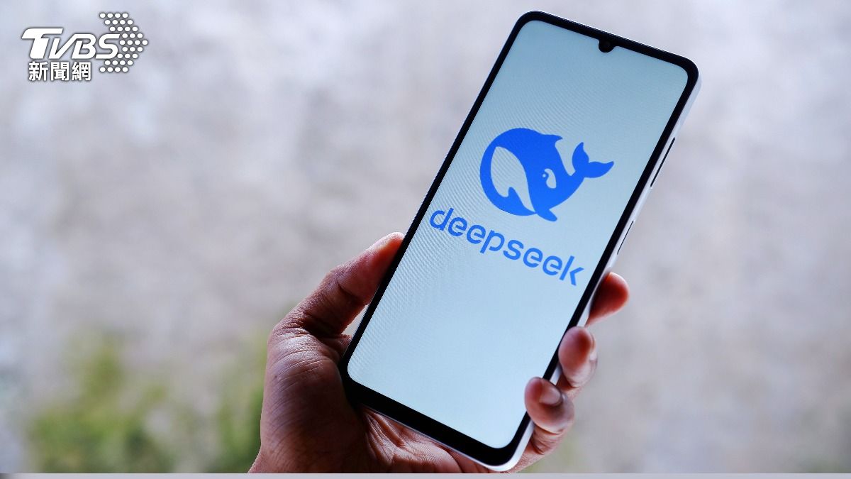 唐鳳繞過審查讓DeepSeek答出64天安門 網開酸「拿200億破解」