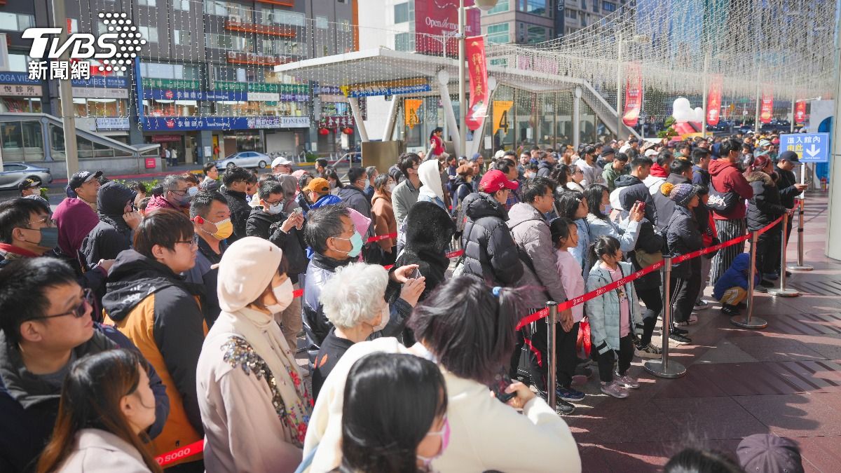 SOGO福袋開搶！連搶18年頭香哥輸了　慘遭捷足先登
