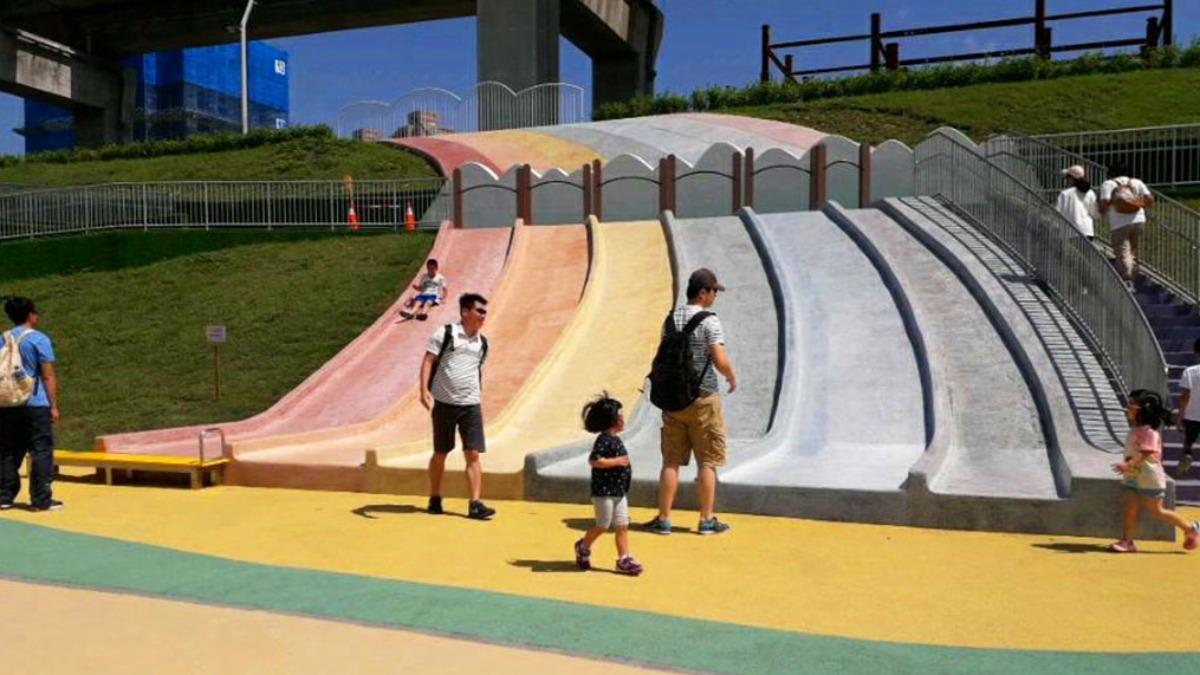 親子旅遊來這!全台「特色公園」TOP10 地點、必玩遊具全收錄