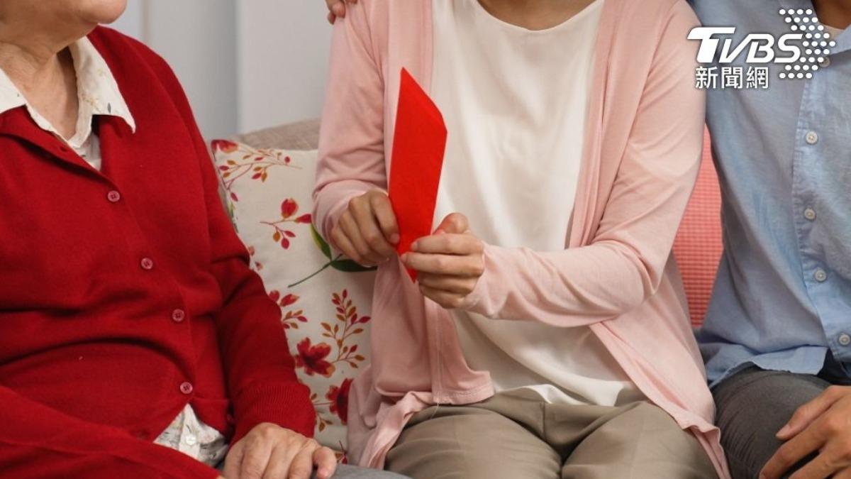 初二回娘家「8禁忌」別犯! 命理師:穿2色帶衰家運